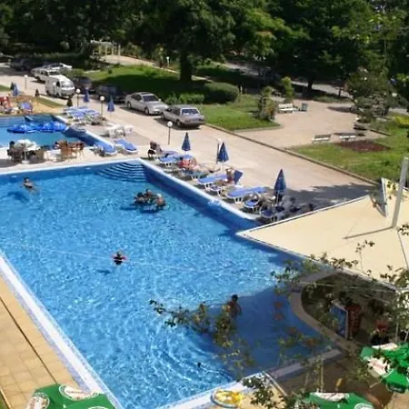 Gladiola 4-star Hotel